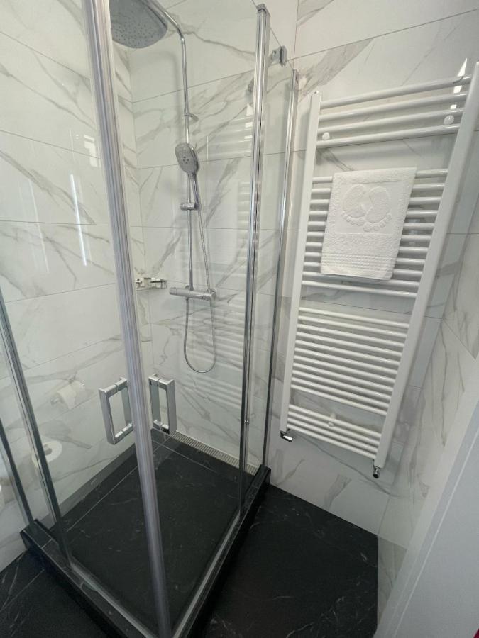 Penzión Rosel Nové Zámky Exterior foto